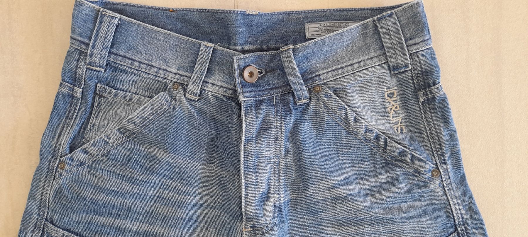Jack & Jones Pantalons: Short jean Jack & Jones M – Neuf (Voir description) à ERLINSBACH par doudouce 1