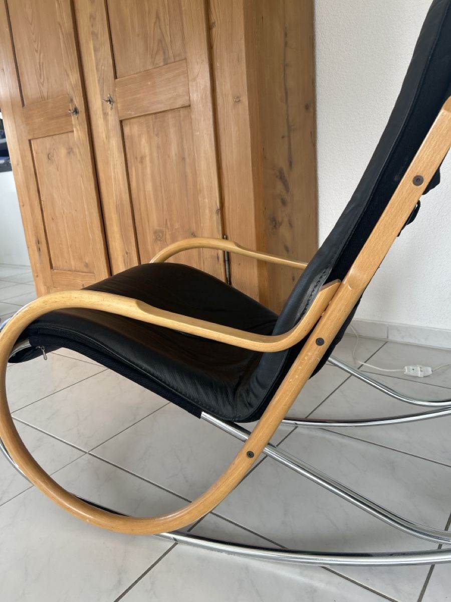 Strässle Poltrone: Original Strässle Lederschaukelstuhl – Usato da Sutz venduto da Fabiennski 3