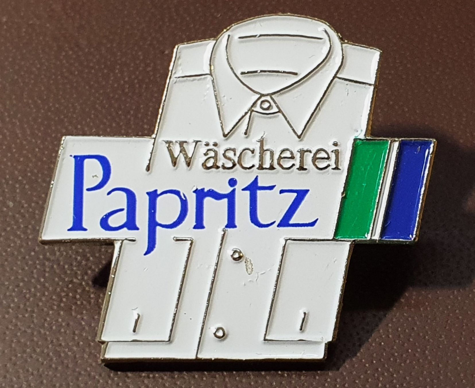 Chemises: R772 - Pin Hemd Wäscherei Papritz – D'occasion à Reinach BL par Boston-Verkauf