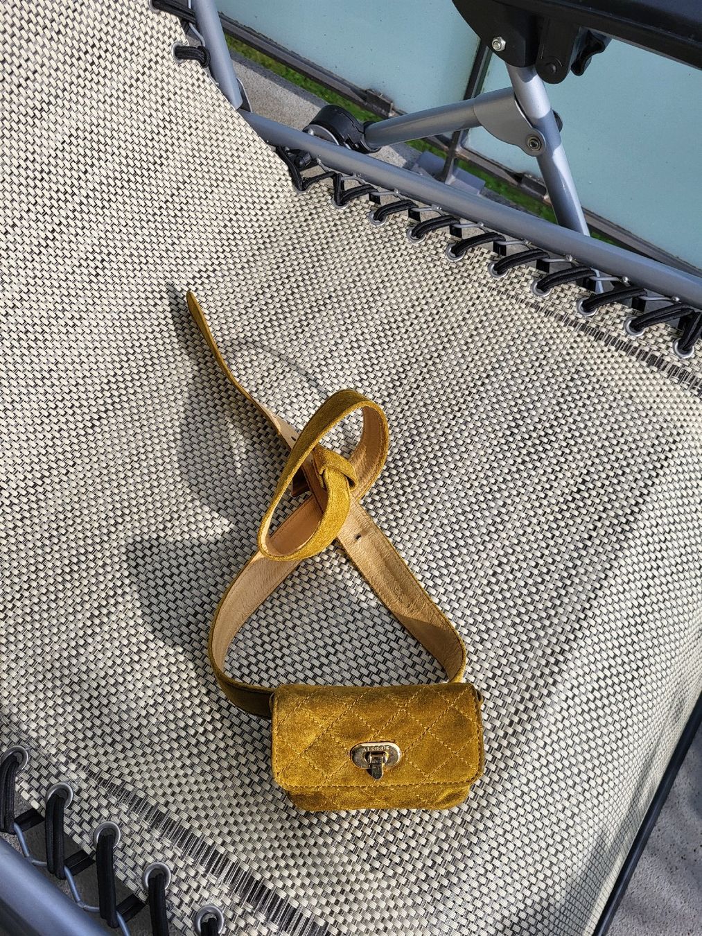 Borse da donna: Wildleder Gürteltasche, Senfgelb, Vintage – Usato da Zürich venduto da Lizi7 7