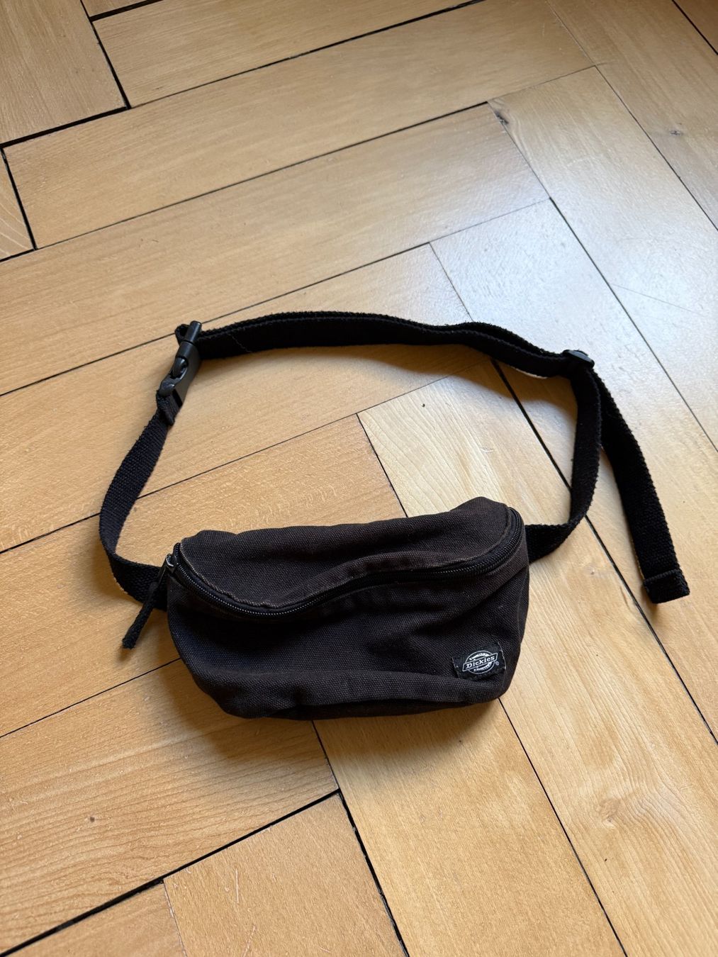 Dickies Borse: DICKIES - Bauchtasche schwarz – Usato da Zürich venduto da Diazaio
