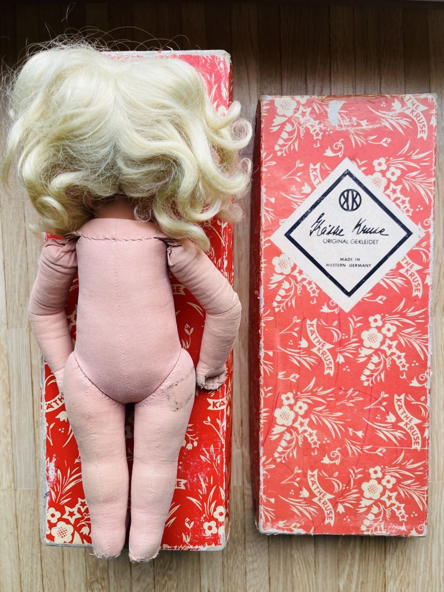 Käthe Kruse Bambole: Käthe Kruse Puppe, Original. – Usato da St. Gallen venduto da reg_f8h8 5