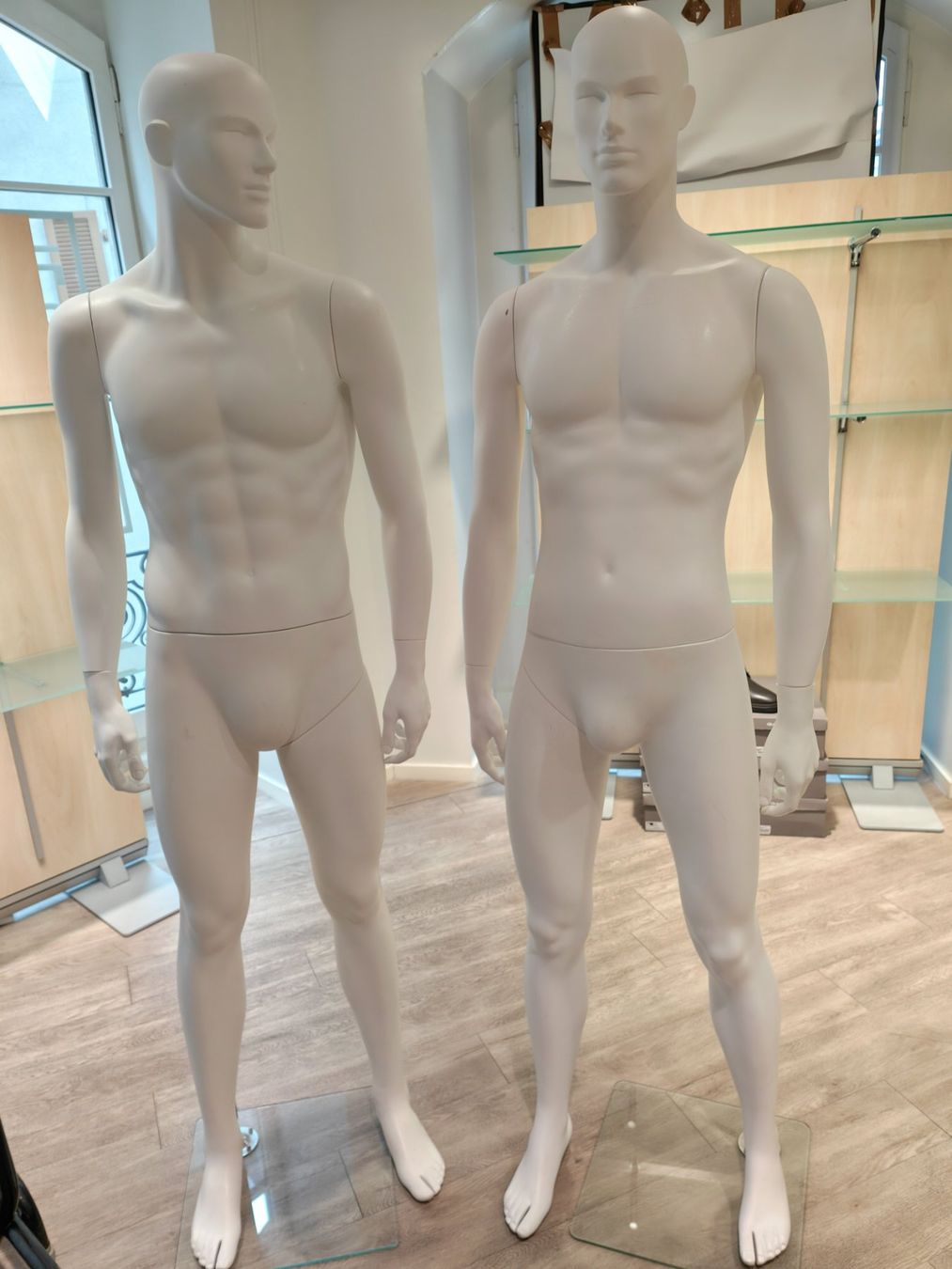 Allestimento di negozi e stand fieristici: Mannequins homme ALMAX – Usato da lausanne venduto da winwin03