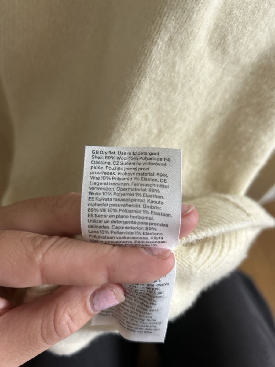 Cos Maglioni & Felpe: COS Wollpullover V-Ausschnitt Creme. Neuwertig – Nuovo (secondo la descrizione) da Luzern venduto da ali_6cnx 2