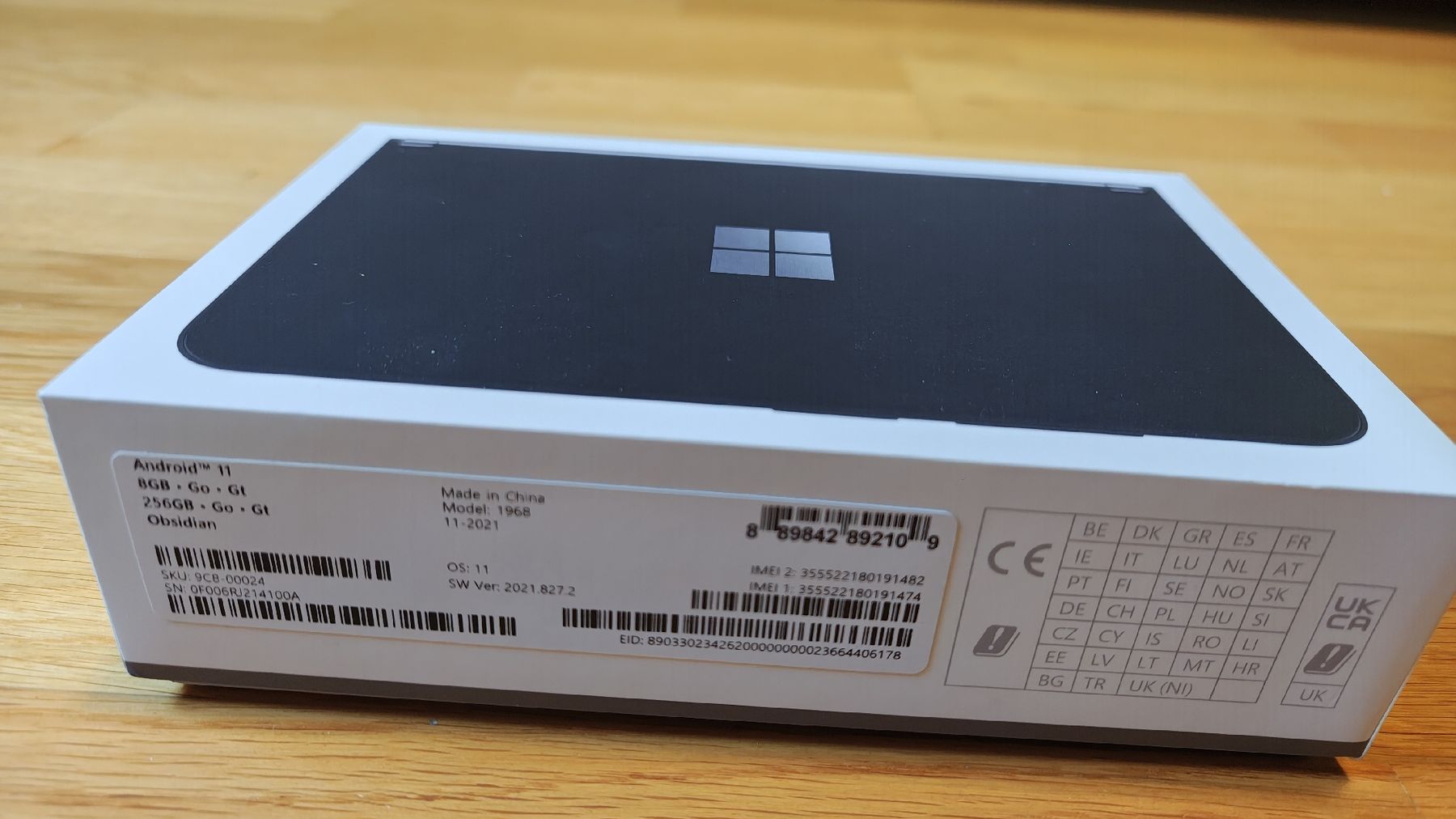 Microsoft Telefoni cellulari / Smartphones: Surface Duo Android 11 256GB Obsidian  – Usato da St. Gallen venduto da tintan 8