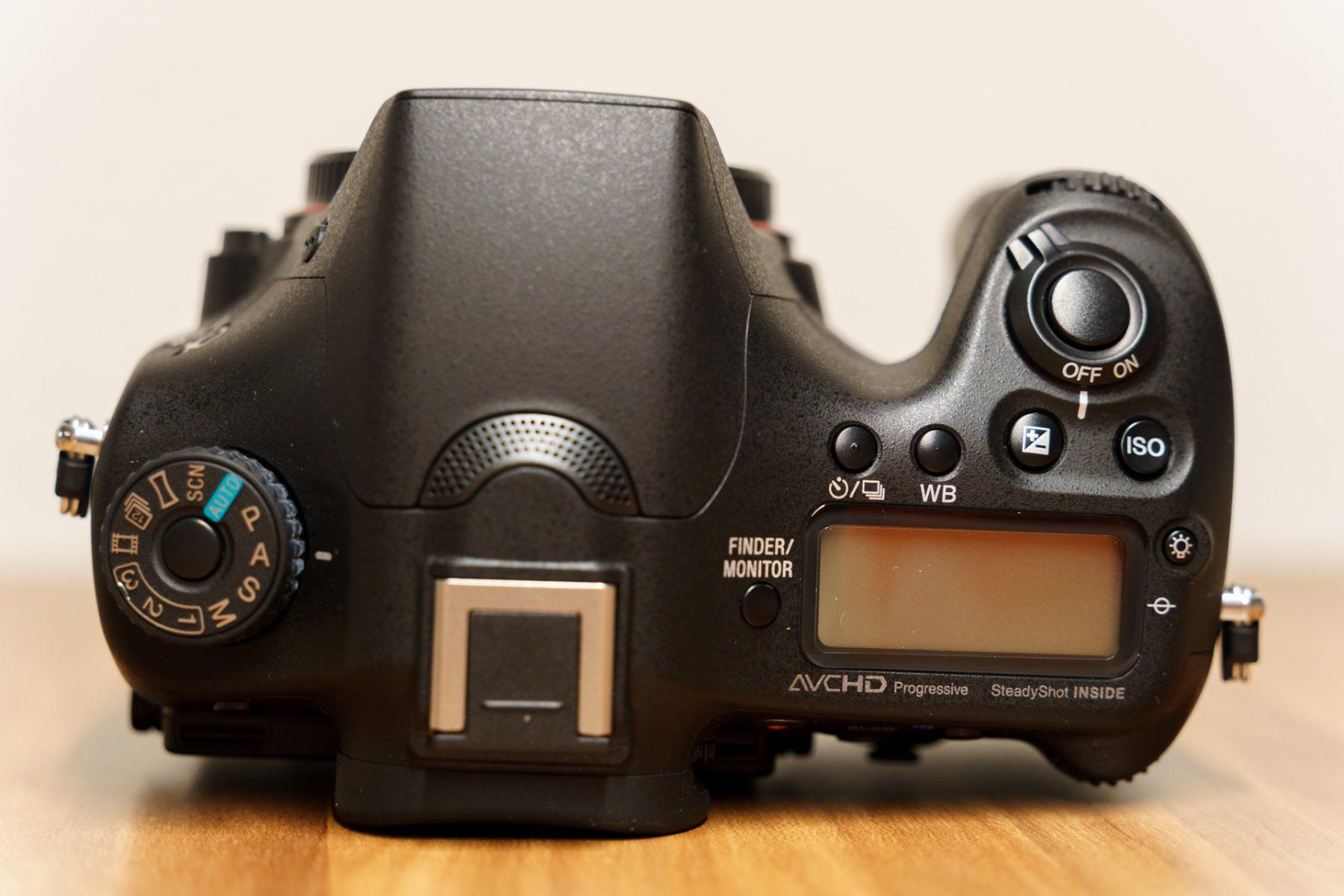 Sony Alpha SLT-A77 II / ILCA-77M2, top APSC Kamera A-Mount