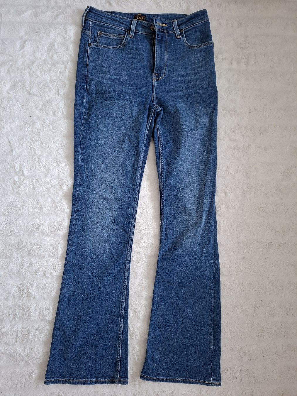 Lee Jeans: 👖Lee Flare Taille Haute - – Usato da Renens VD venduto da ser_j2fn 2