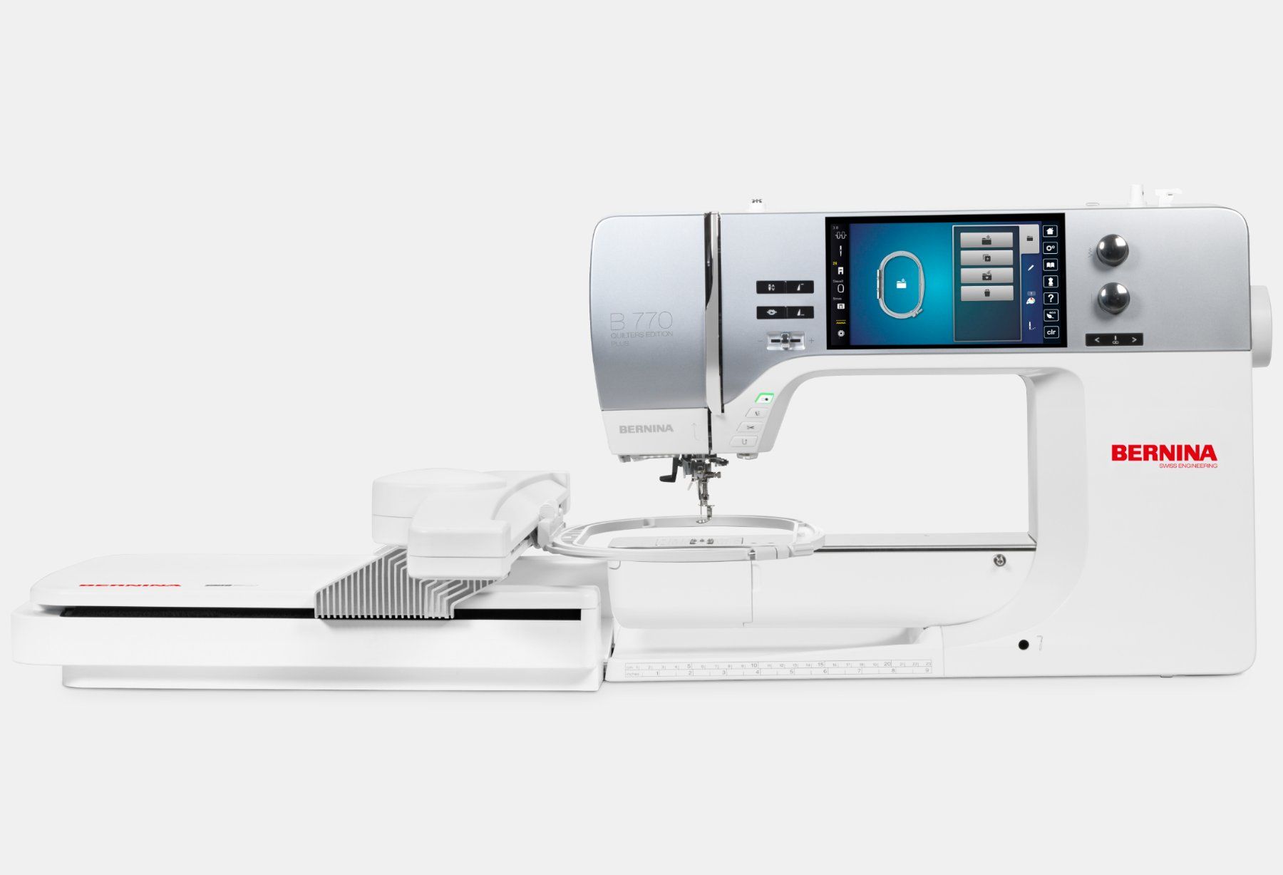 Bernina Macchine da cucire: Bernina 770QE Plus inkl. SDT- Stickmodul – Nuovo e nell'imballaggio originale da Bülach venduto da topnaehmaschinen 2