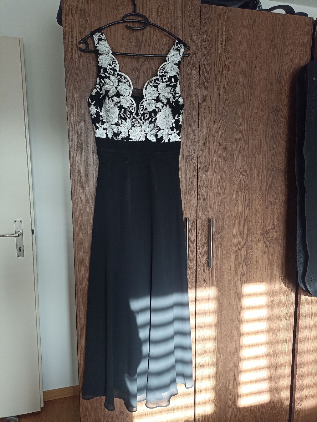 Kleider: Elegantes Abendkleid, Ballkleid – Gebraucht aus Rotkreuz von noe_kal