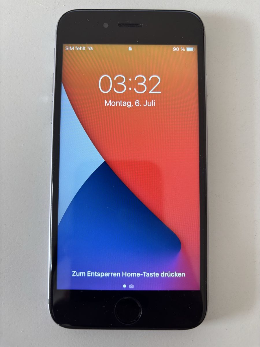 Apple Telefoni cellulari / Smartphones: iPhone 6s - 32GB 83% Batterie – Usato da Zürich venduto da tom_b759