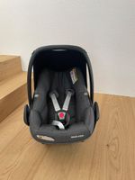 Maxo cosi i-size mit baby einlage und station FamilyFix One 
