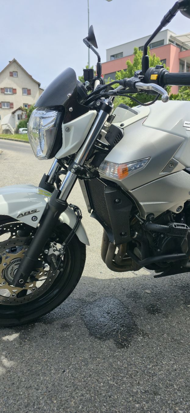 Suzuki Strada: Suzuki GSR 600 2010 – Usato da Chur venduto da zul_9psr 2