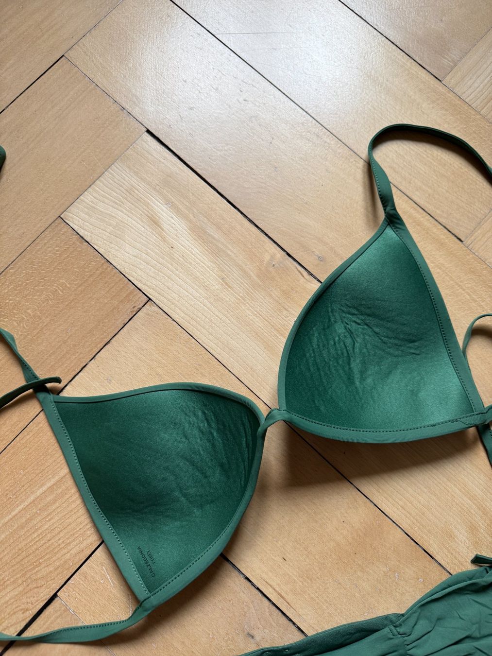 Calzedonia Badekleider & Bikinis: CALZEDONIA - Bikini dunkelgrün M – Gebraucht aus Zürich von Diazaio 2