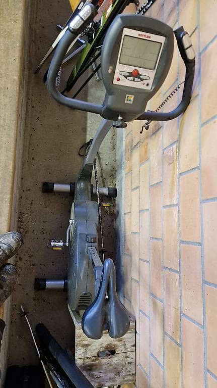 Hometrainer: Hometrainer – Usato da Münsingen venduto da liz_kg5w 1