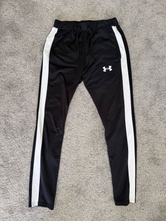 Under Armour Rival Knit Jogginghose M Schwarz