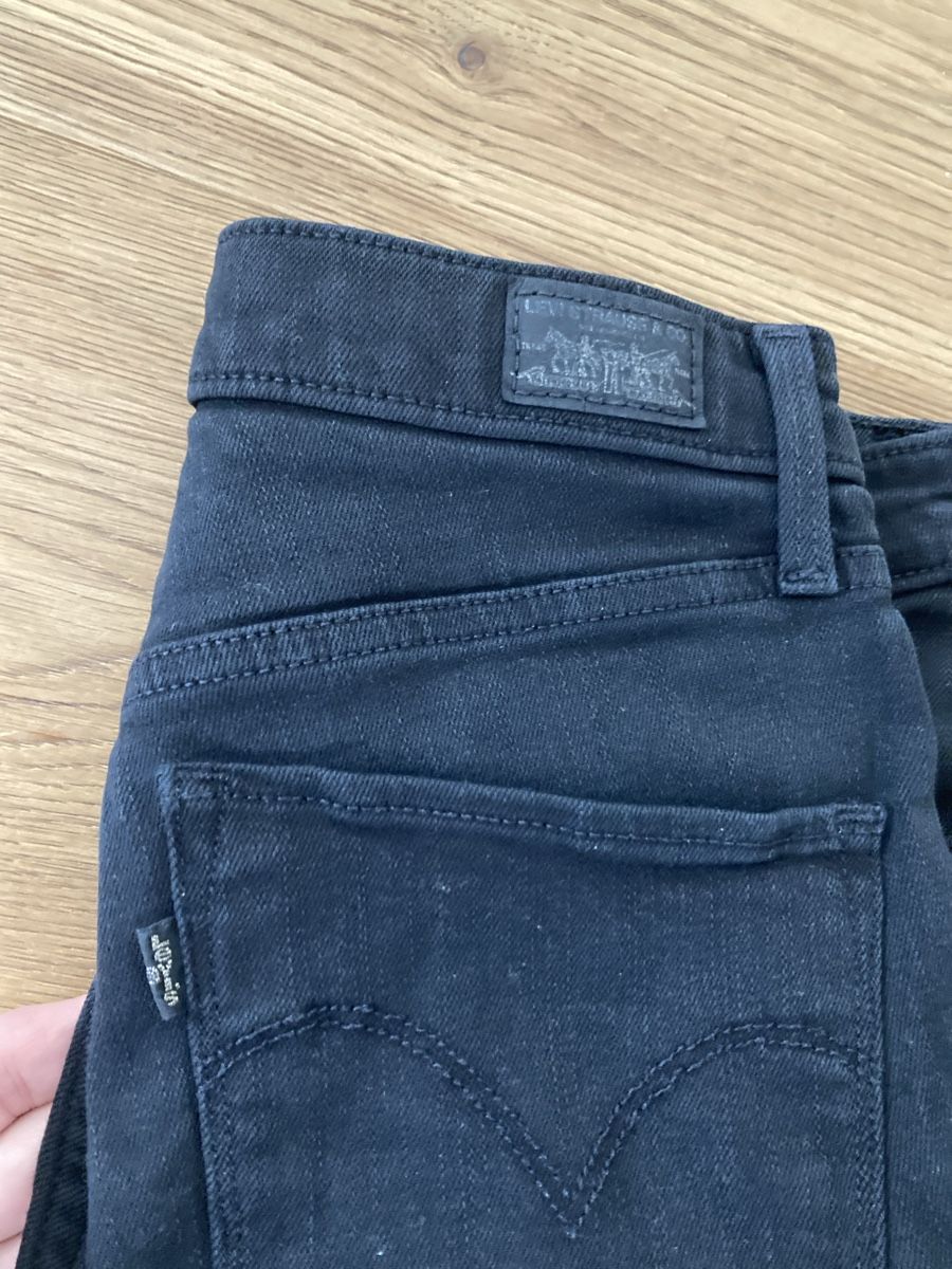 Levi's Jeans: Levi's Skinny Black Jeans, Size 26 – Neu (gemäss Beschreibung) aus Kloten von liu_65tx 6