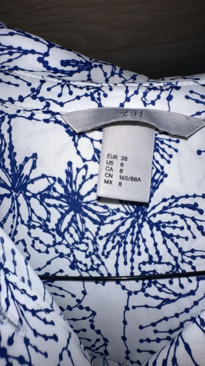 H&M Camicette: H&M chemise élégante – Nuovo (secondo la descrizione) da Nyon venduto da jen_7dfc 3