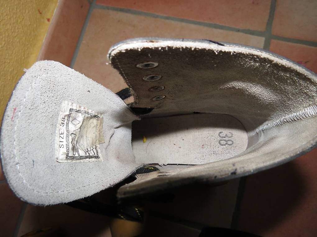 Pattini in linea & Pattini a rotelle: Retro Rollschuhe Gr. 38 , Leder – Usato da Riedt b. Erlen venduto da Shila2008 3