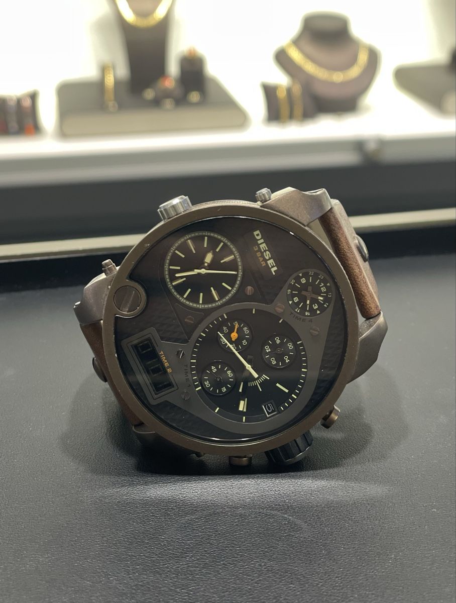 Diesel Uhren: Diesel Mr. Daddy 57mm Quarz - DZ7246 – Gebraucht aus Wettingen von Elegance_Uhren 3