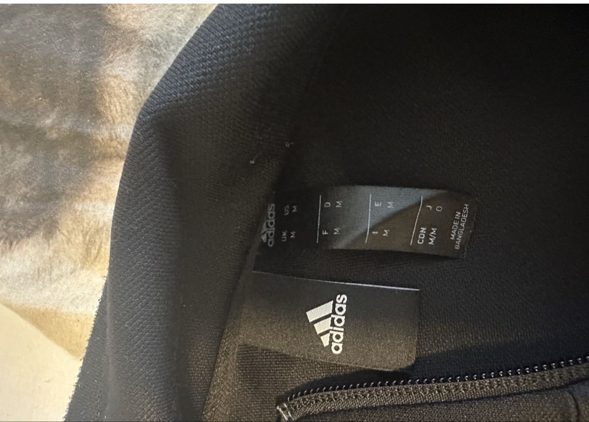 Adidas T-shirts: Adidas tshirt – D'occasion à Sirnach par D.SecondChance 3