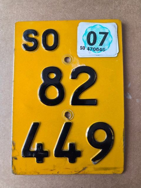 Sachs Insegne: Velonummer SO 07 gelb Mofanummer Plaque Mofa – Usato da Schenkon venduto da Uhu007