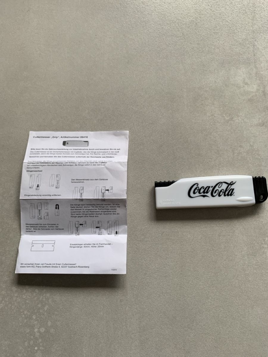 Tutti gli attrezzi: Coca-Cola Cuttermesser – Nuovo e nell'imballaggio originale da Zuzwil SG venduto da alfaromeo159ti