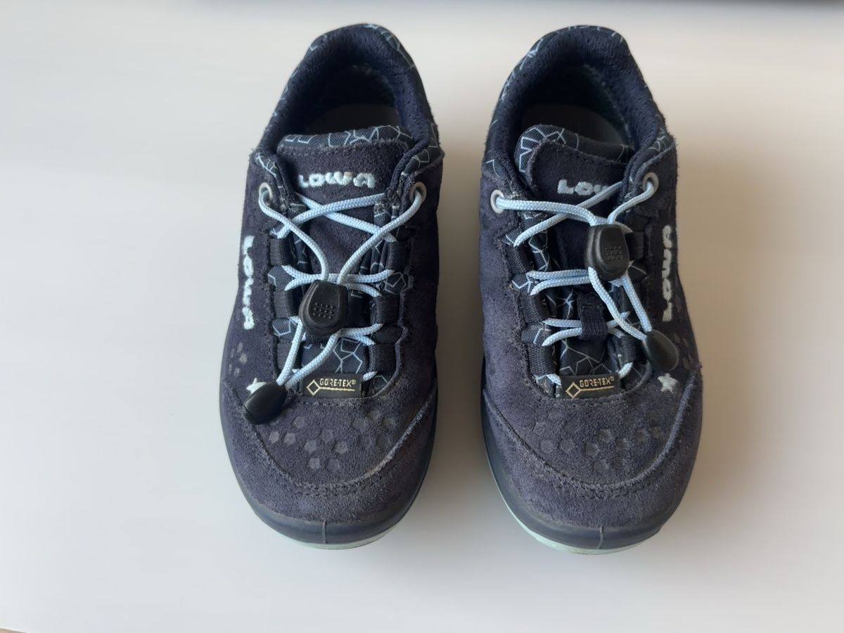 Lowa Schuhe für Jungen: Lowa Wanderschuhe Grösse 26 – Gebraucht aus Grosswangen von Sunnyday35