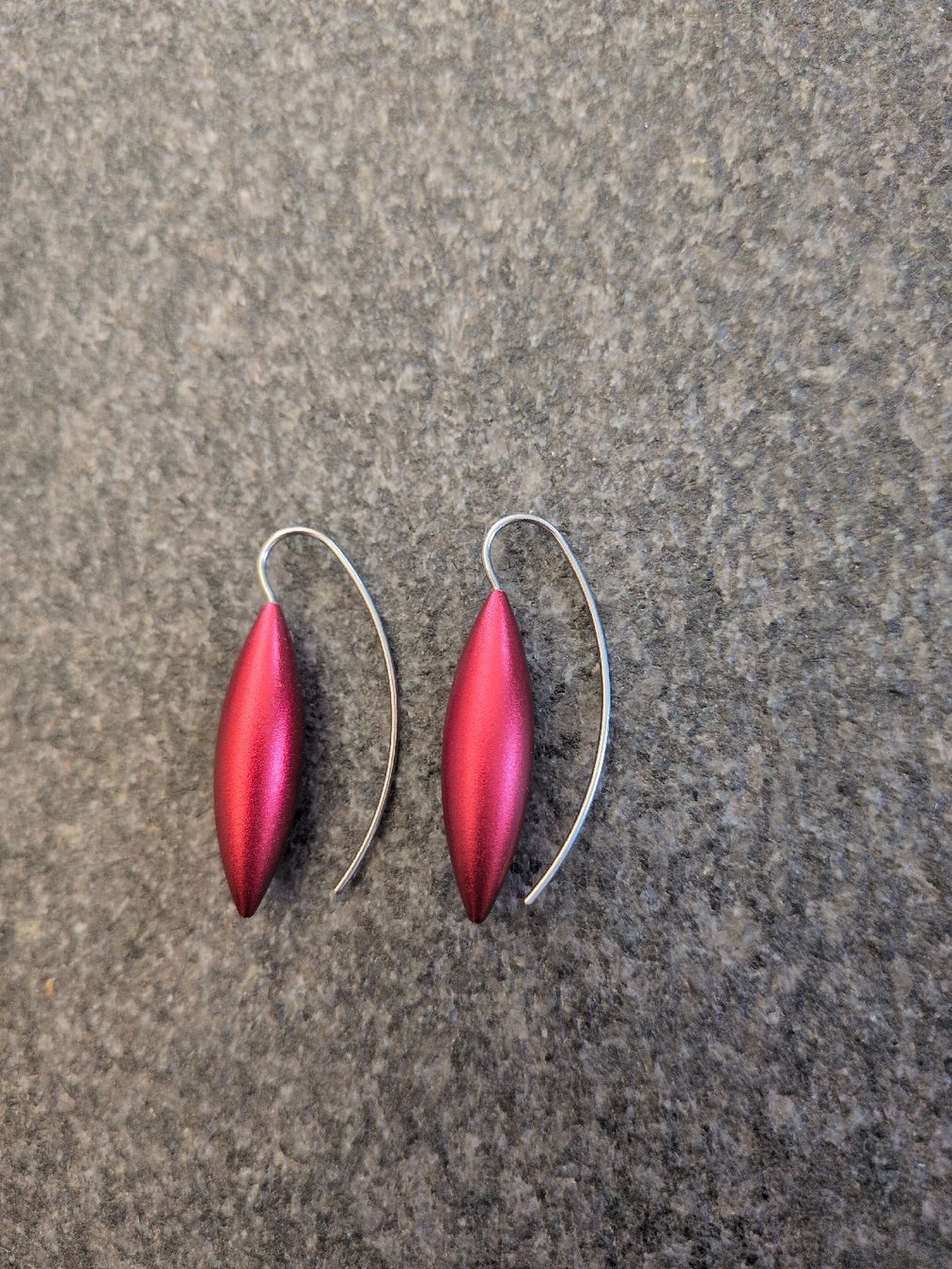 Boucles d'oreille: Edelstahl Ohrhänger  – Neuf (Voir description) à Aarburg par Noemi.H