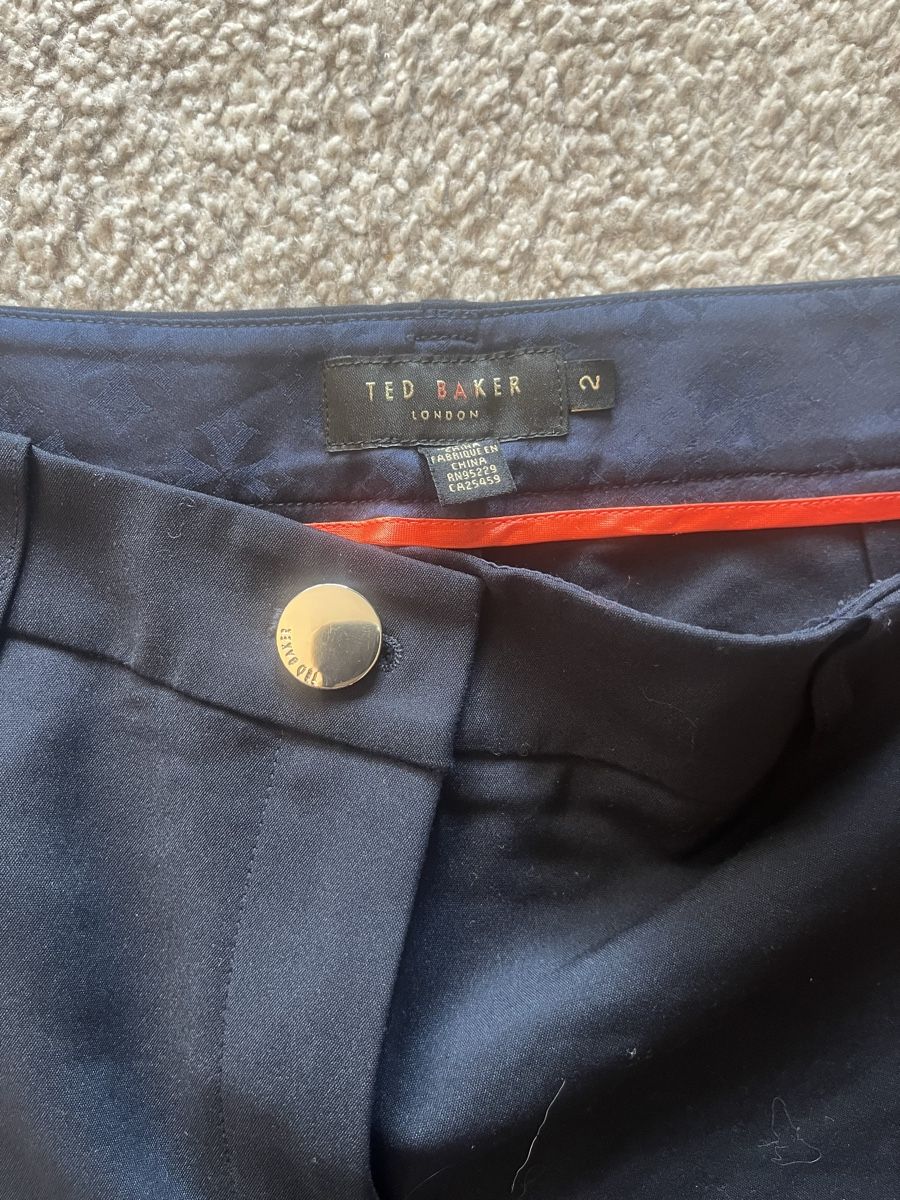 Ted Baker Pantaloni: Ted Baker Hose – Usato da Ascona venduto da Buisy81 1