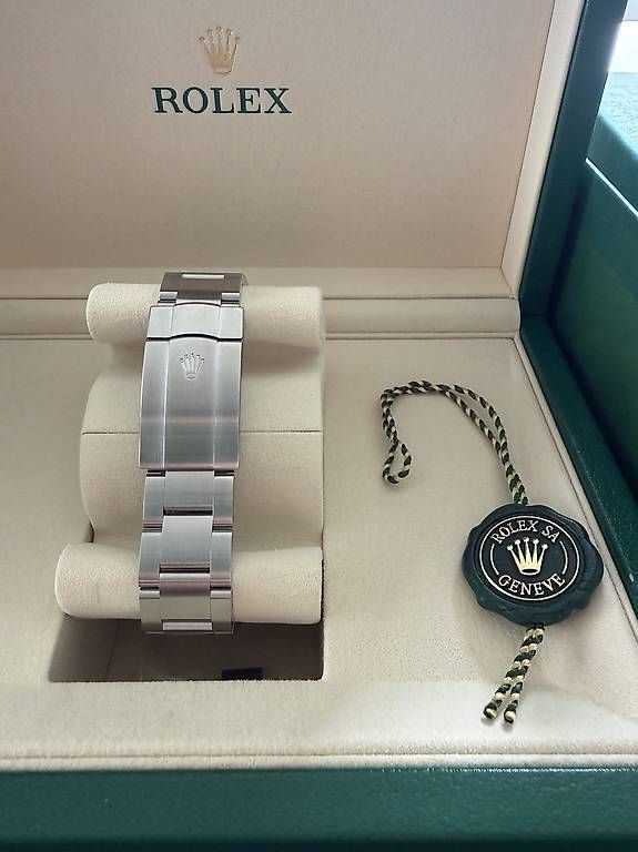 Montres: Rolex Oyster Perpetual 41 Beige – Neuf avec emballage d'origine à Horgen par nut_tn9j 2