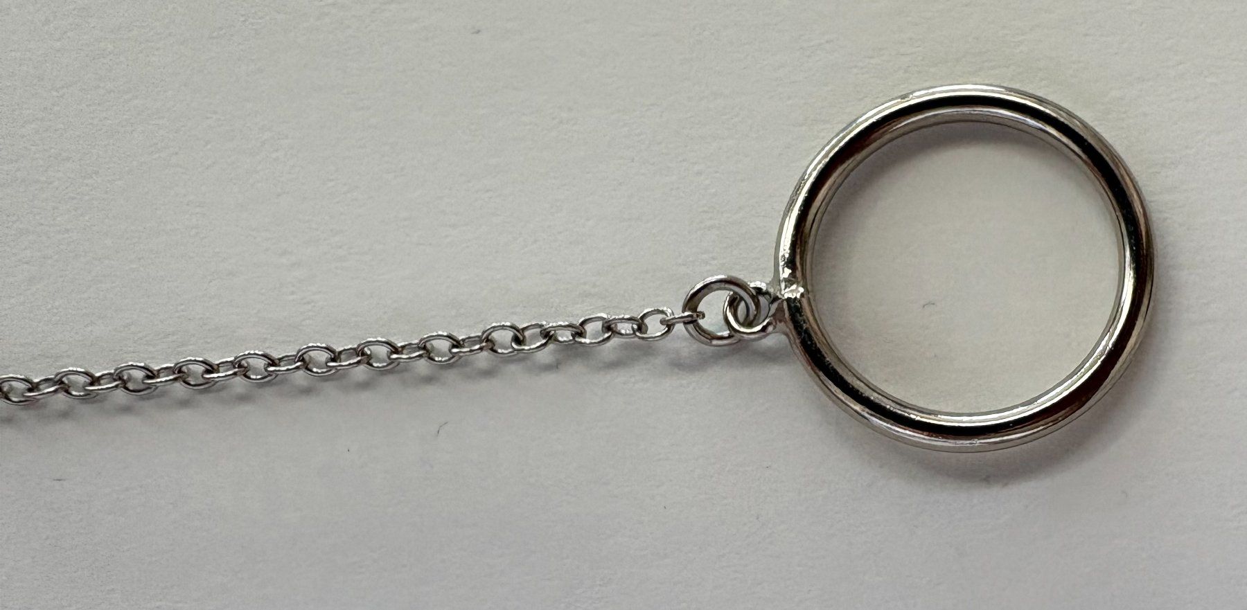 Kit bricolage: HÄCKELNADEL MIT KETTE UND RING – Nuovo (secondo la descrizione) da Ostermundigen venduto da wini63 3
