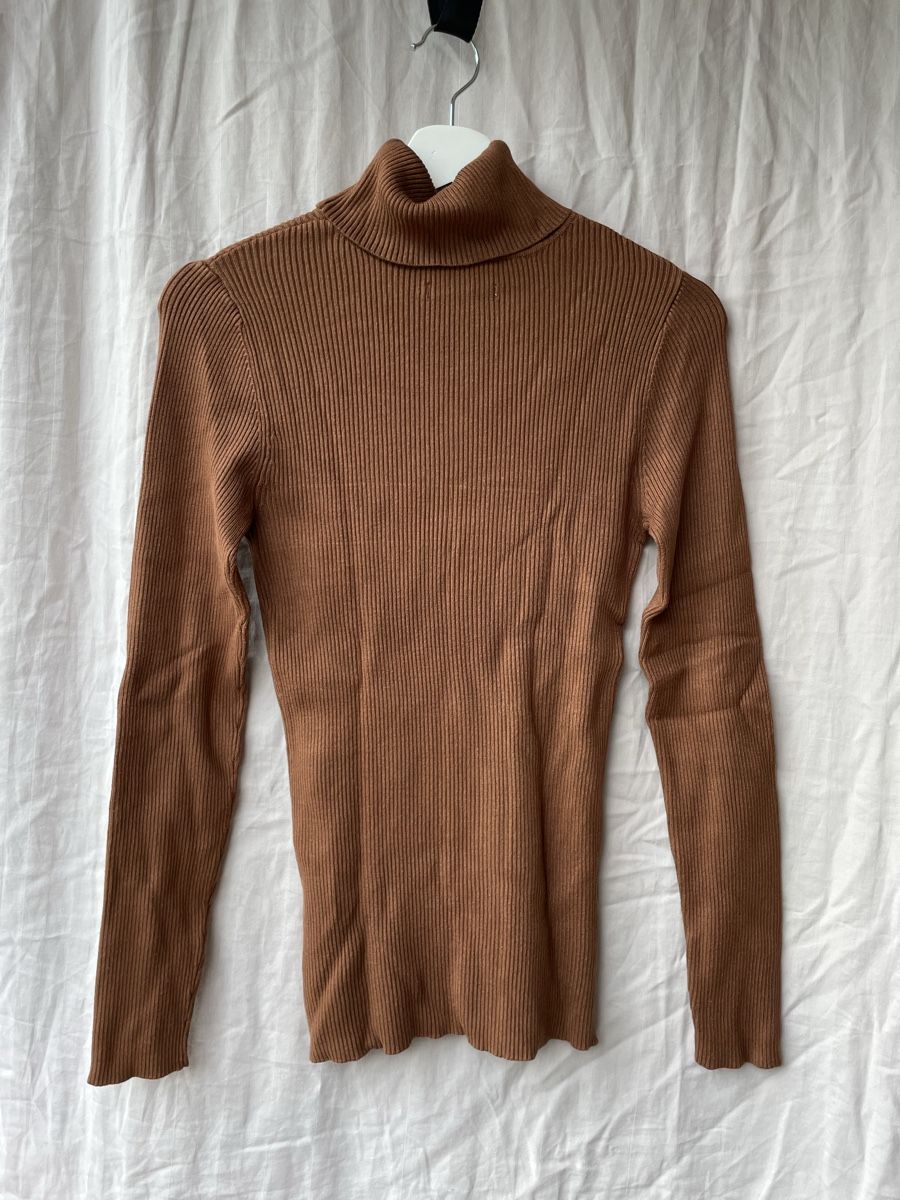 Anna Field Pullover & Sweatshirts: Rollkragenpullover braun – Gebraucht aus Horw von r.jokiel 1