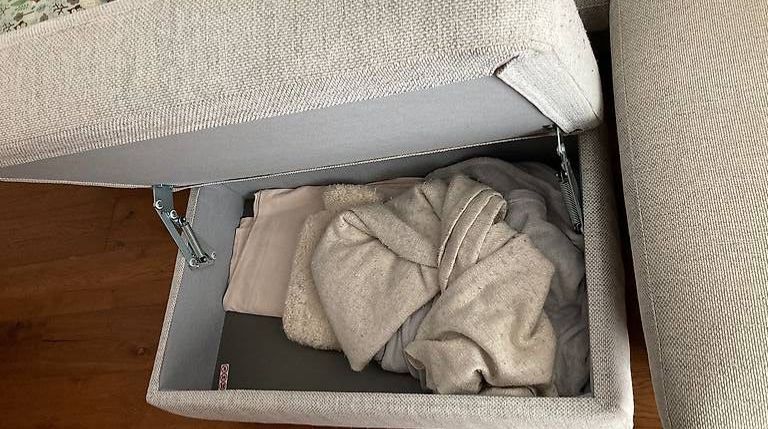 Divani: Divano Poltrone e Sofà 282 x 174 con Pouf 98x 60 – Usato da Roveredo GR venduto da Oldtimer4ever 1