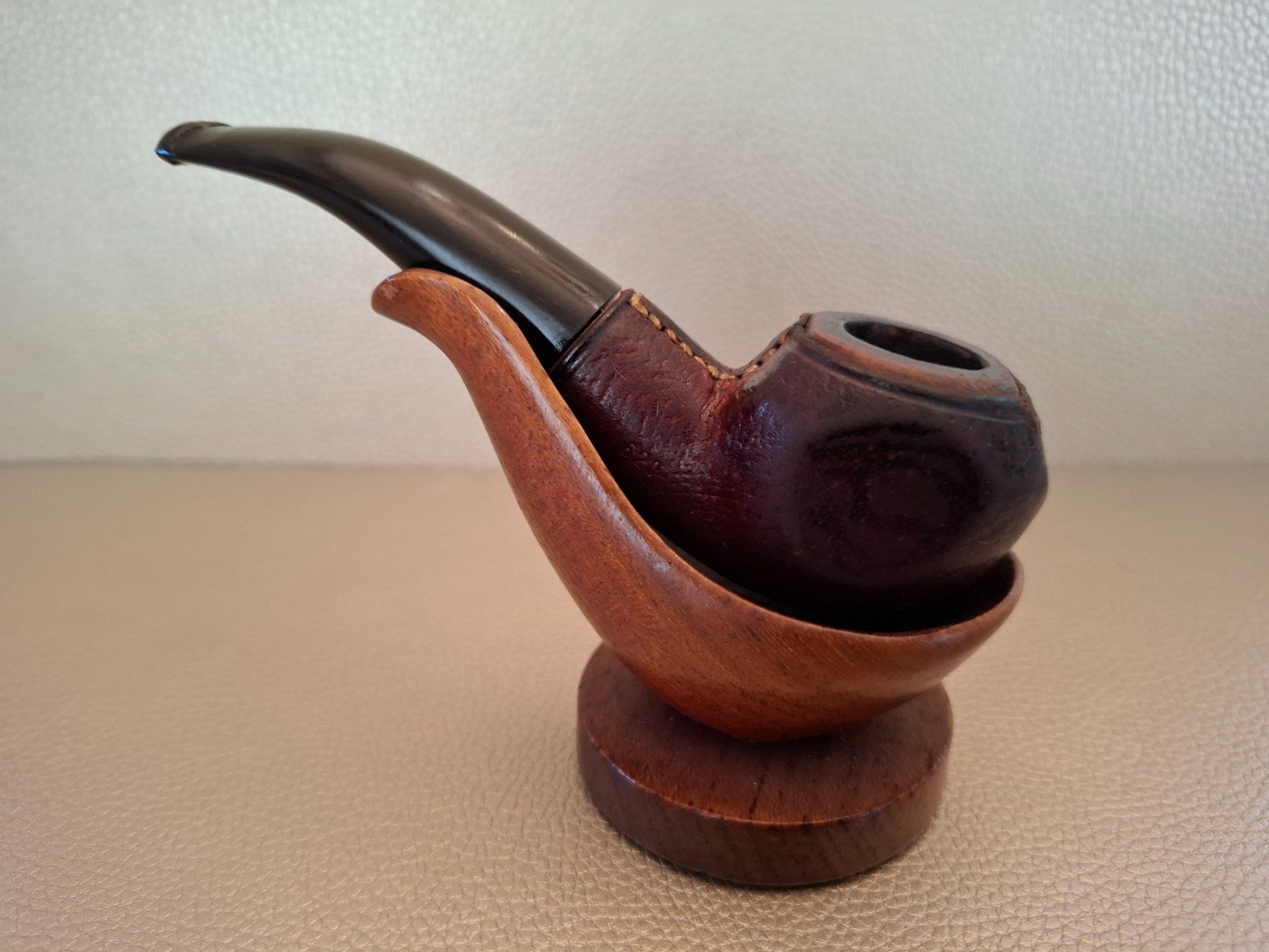 Pipe & Accessori: Pipe Sculptée en Bois - Dr Robert – Usato da Meinier venduto da Gattuso22 1