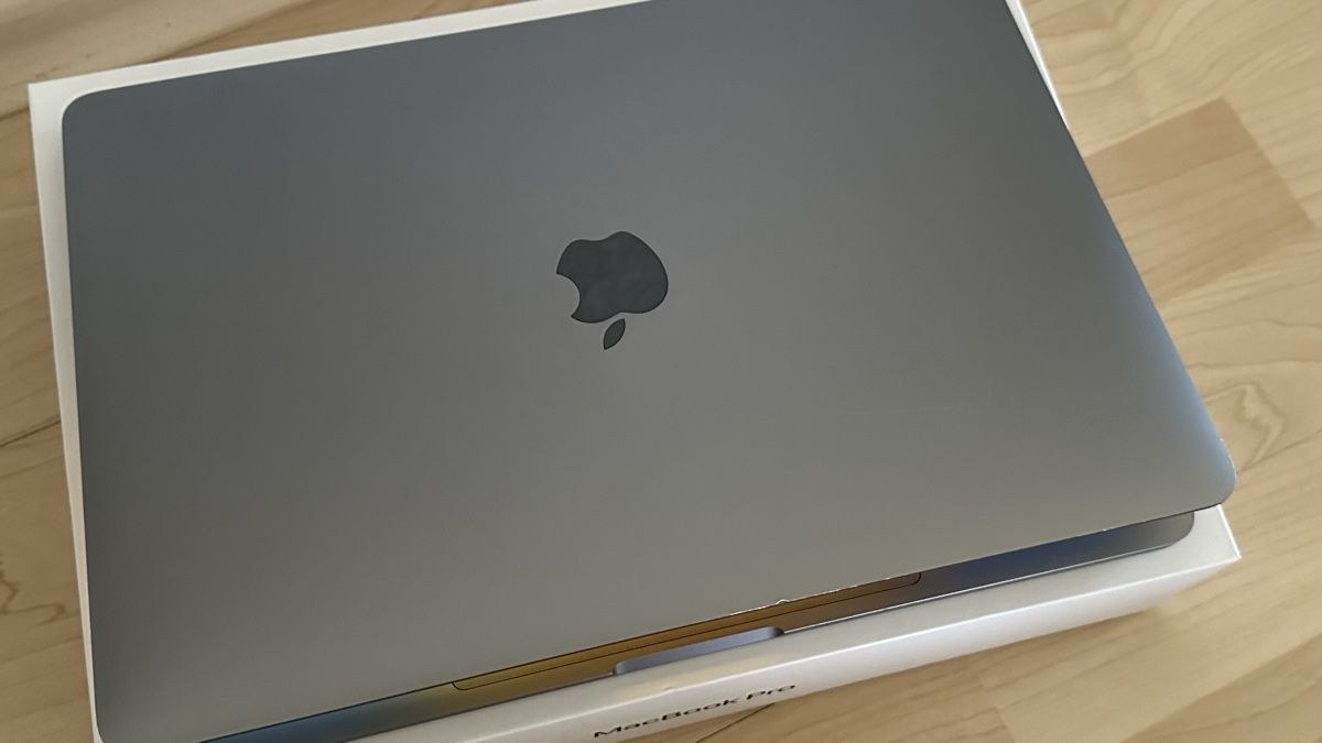 Apple Notebooks: Apple Macbook Pro 13 Zoll – Gebraucht aus Glattpark(Opfikon) von Leila79 3