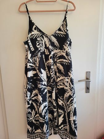 Next Sommerkleid schwarz weiss gemustert Grösse 48