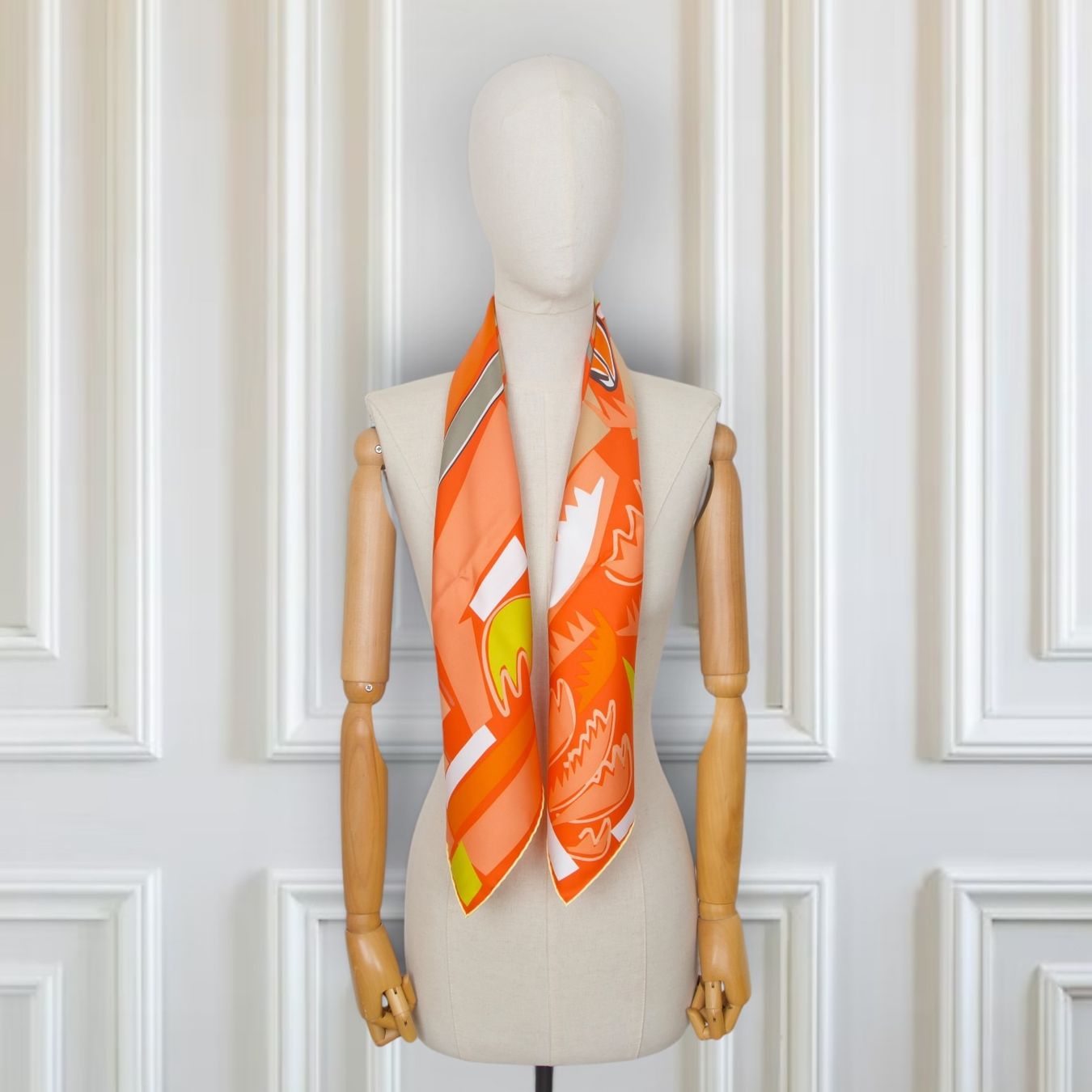 Hermès Foulard & Sciarpe: Hermès Carré " Sea, surf & fun" orange – Usato da Binningen venduto da Designerlabels 3