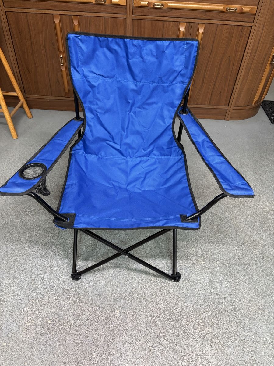 Sedie: klappbaren Camping- oder Angelstuhl. Farbe Blau.   – Usato da Uster venduto da leone28 1