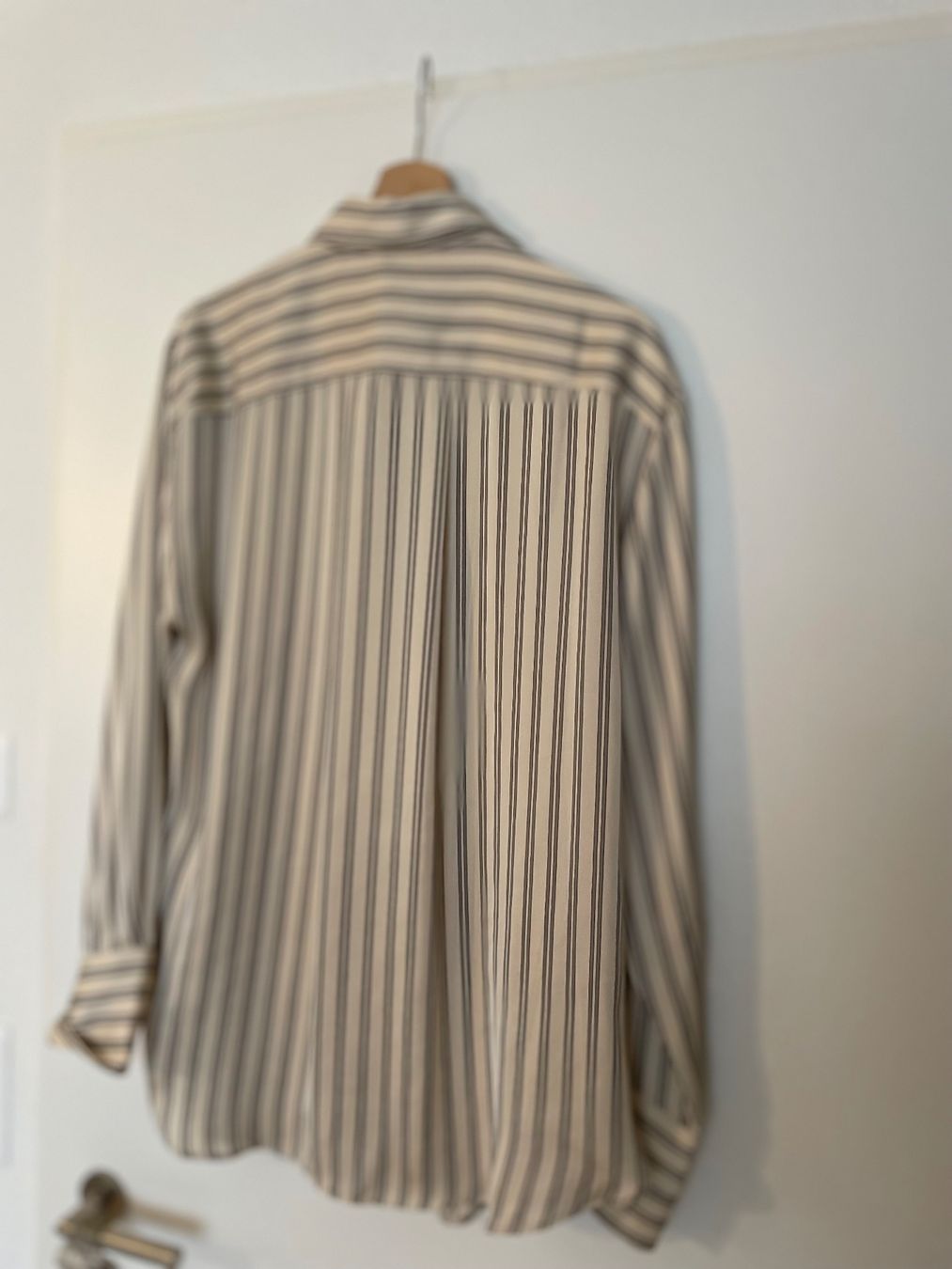 H&M Camicette: H&M Bluse beige gestreift – Usato da Steinmaur venduto da KrisTina2212 1