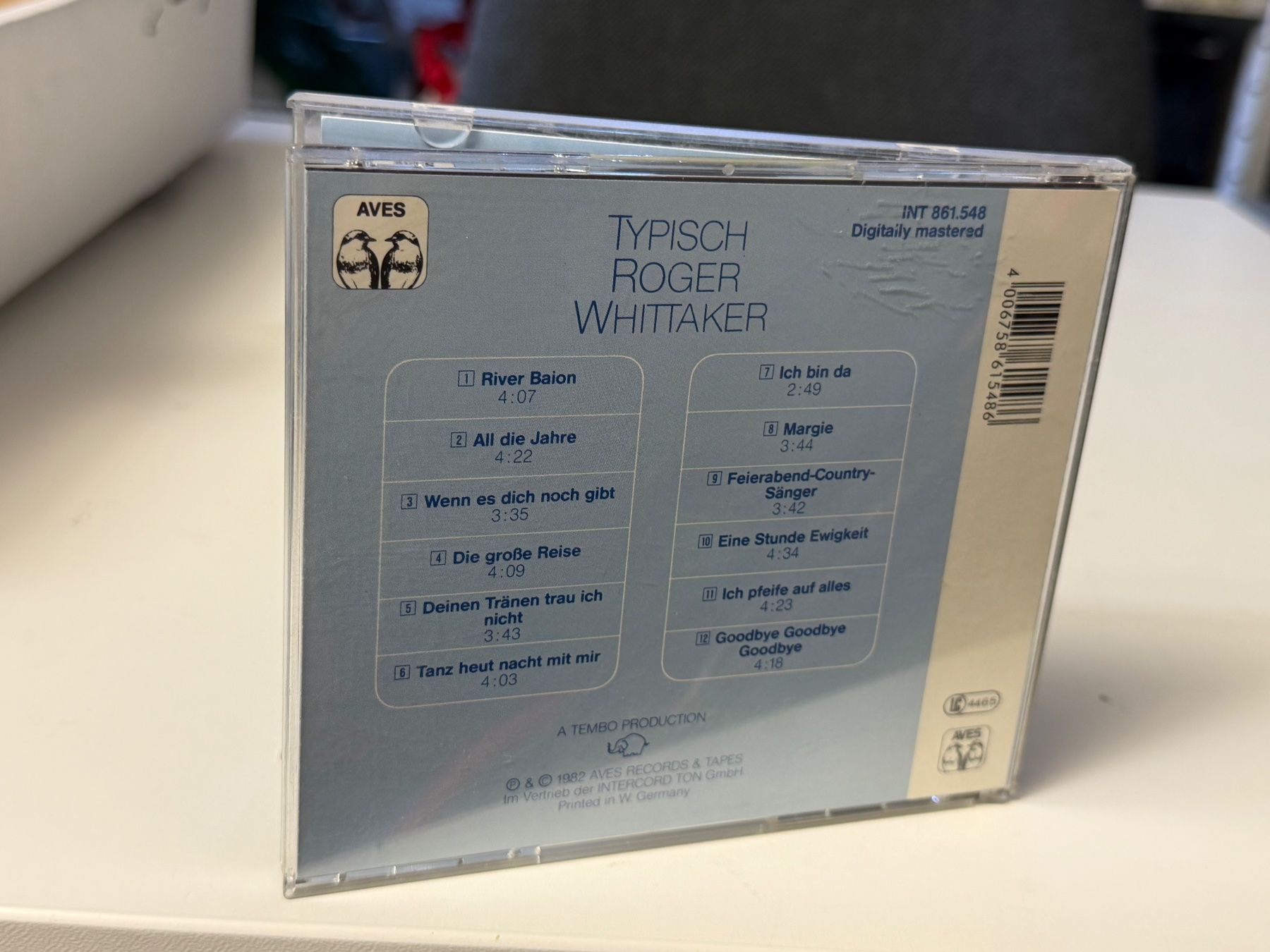 CDs: Roger Whittaker - Typisch Roger Whittaker - HB22A – D'occasion à Küsnacht ZH par Jazztilldawn 1
