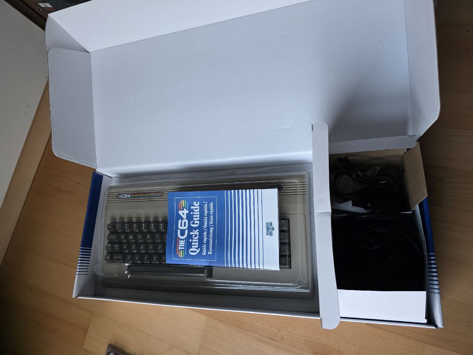 PCs: the Commodore 64, the C64 maxi, dès 1 chf – Gebraucht aus Neyruz FR von Yann