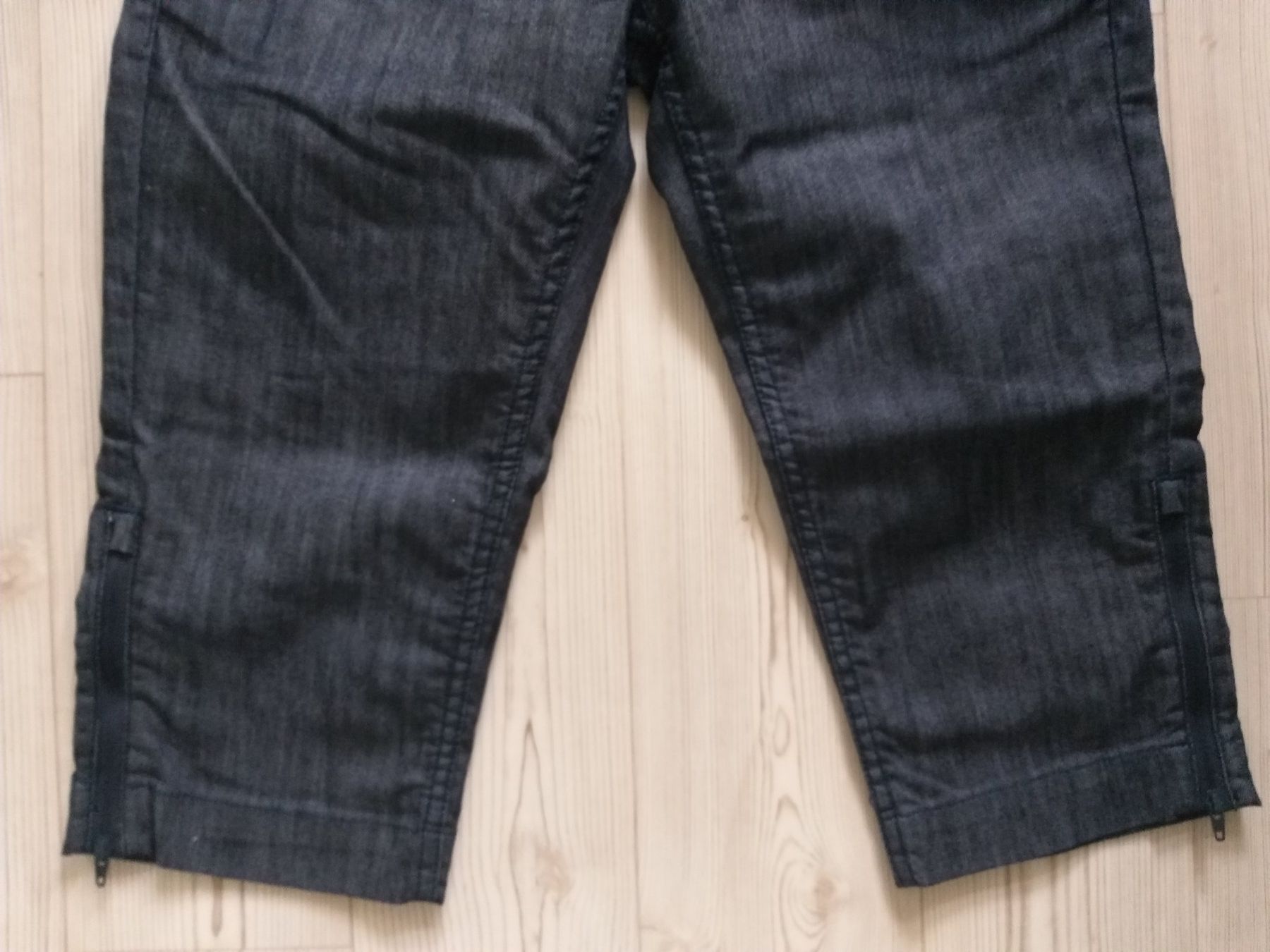 Jeans: HELLY HANSEN Jeans 7/8 taille / Grosse S – Neuf (Voir description) à Cossonay-ville par Super-Price-Quality 2