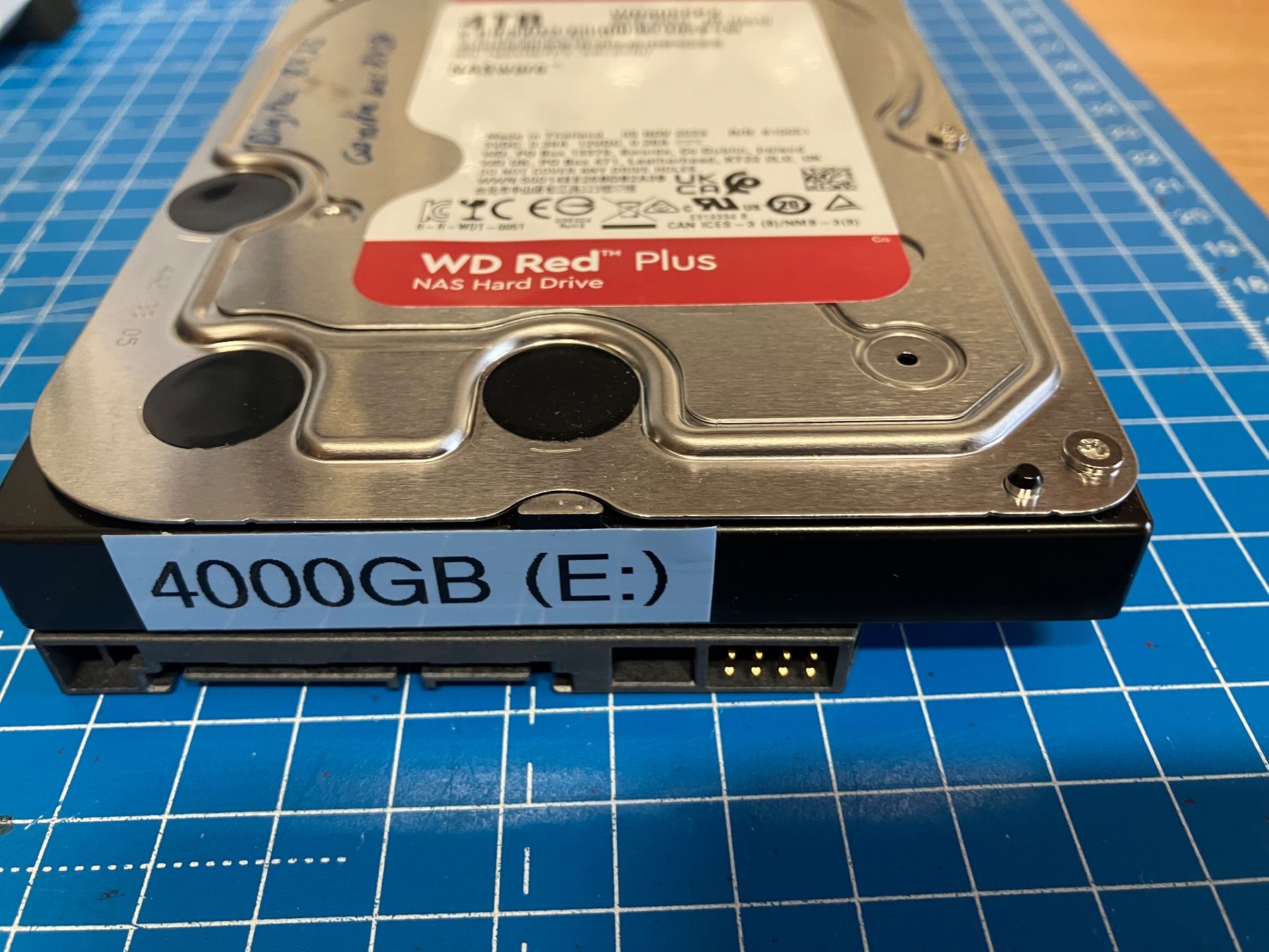 Western Digital Dischi rigidi: Harddisk WD 4TB (mit Garantie Digitec) – Usato da Brunnen venduto da Obw16 1