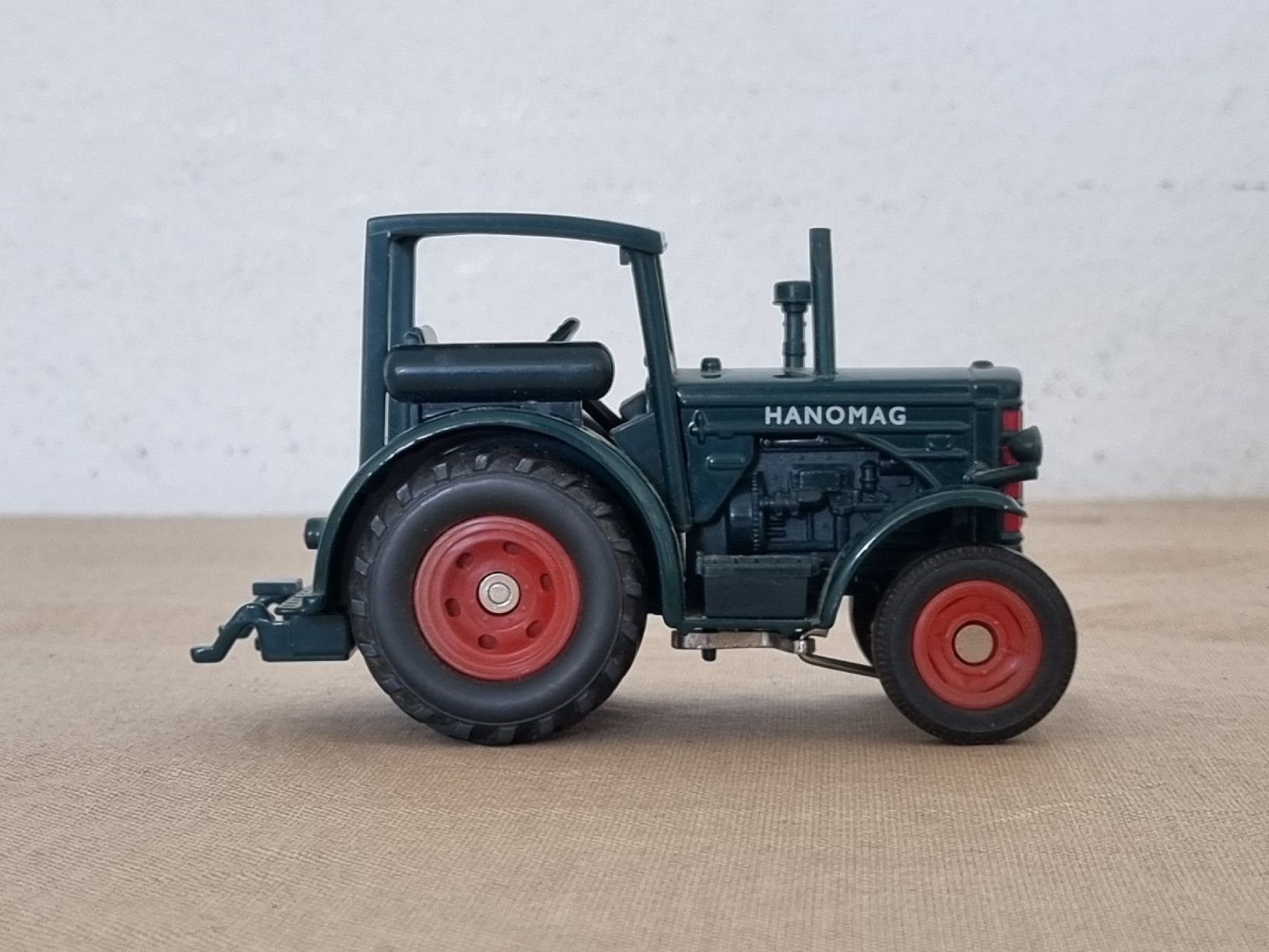 Siku Kit di modellismo & Modellini statici: Siku Traktor Hanomag – Usato da Pratteln venduto da heinz321 2