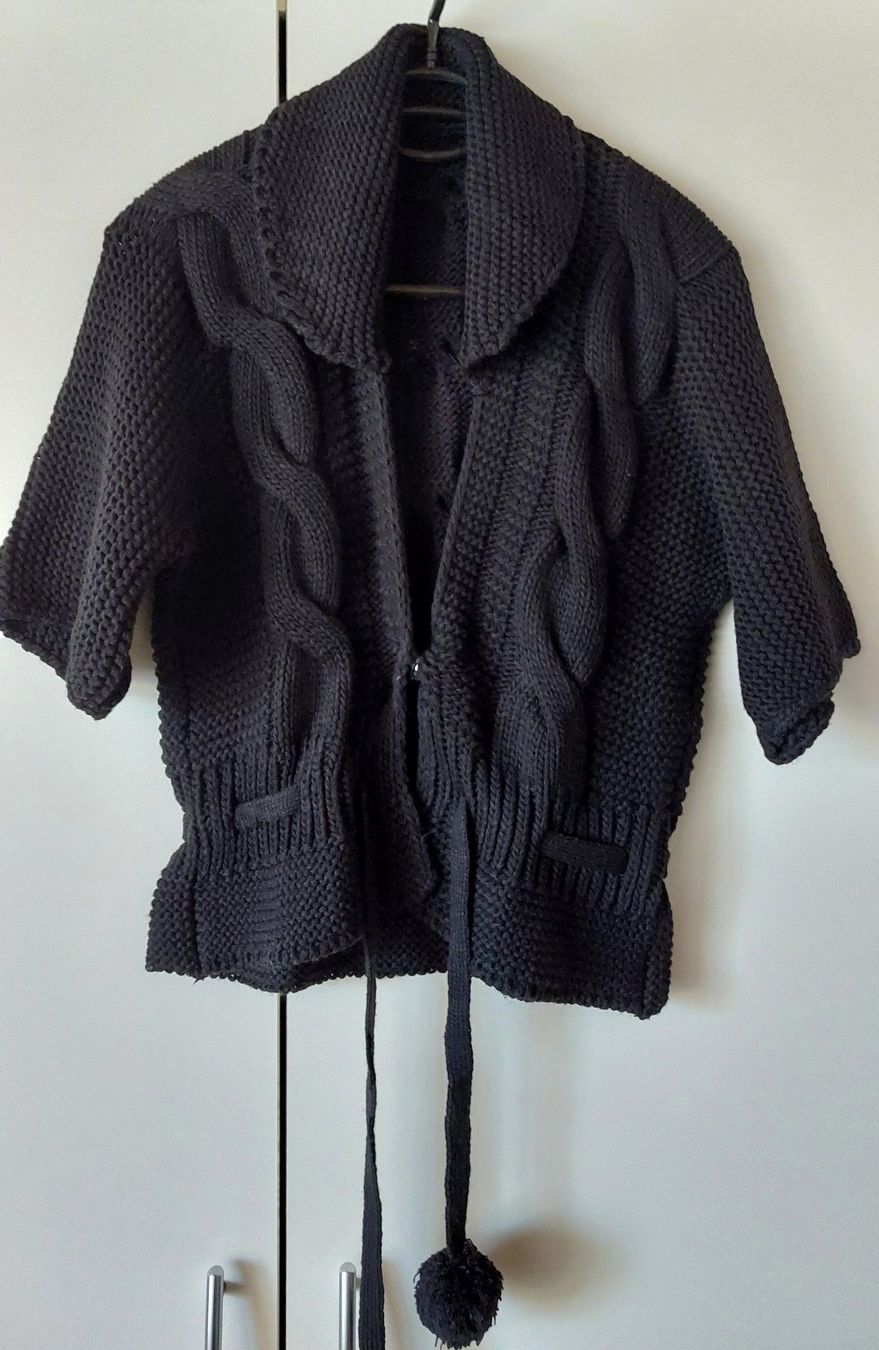 Giacche: Damen kurze warme Strickjacke – Usato da Zollikofen venduto da Blackie