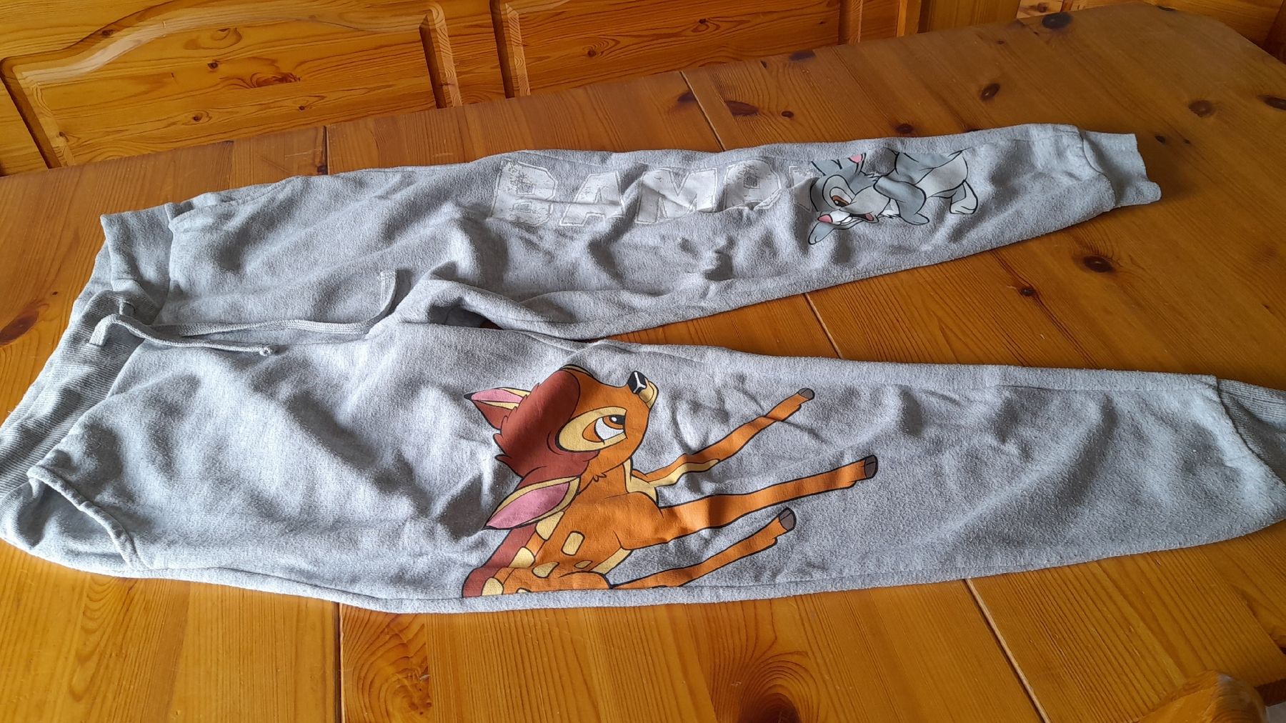 Disney Pantaloni: Trainerhose S, von Disney – Usato da Nesslau venduto da Churfirsten08
