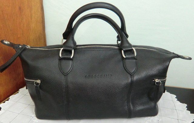 Longchamp Borse da donna: Sac à main LONGCHAMP en cuir noir – Usato da Zürich venduto da Libraco