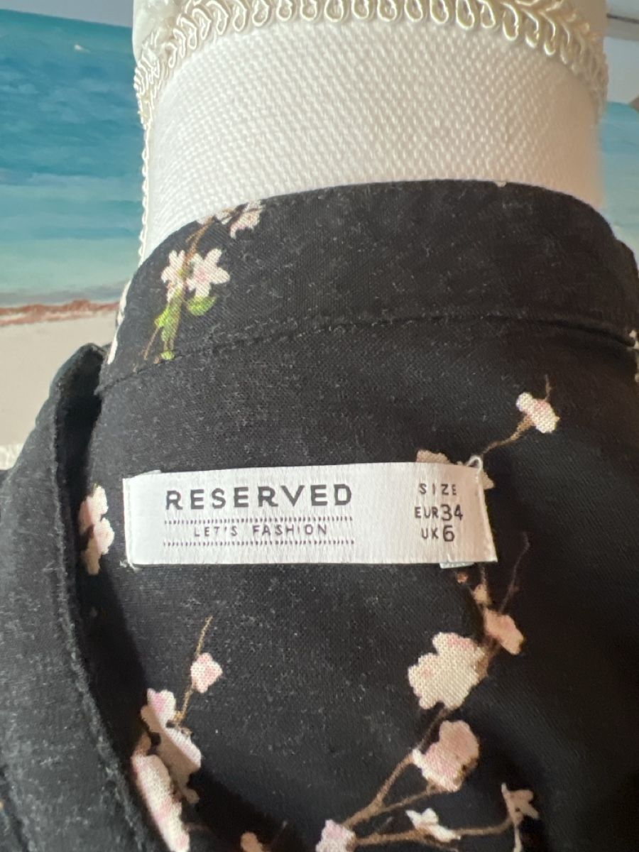 Chemisiers: Reserved Bluse, Gr. 34 – D'occasion à Linden par Annelie12 4