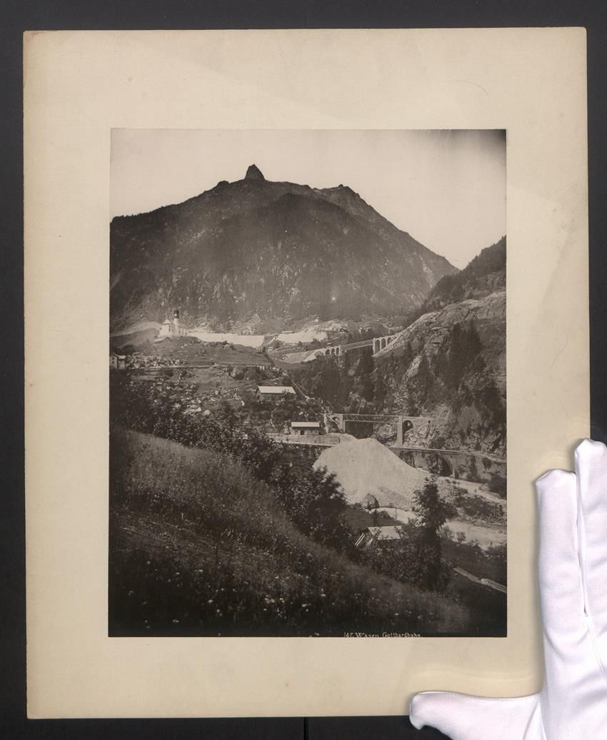 Fotografie & Manifesti: Fotografie Wasen, Teilansicht des Ortes  – Usato da Berlin venduto da bartko-reher