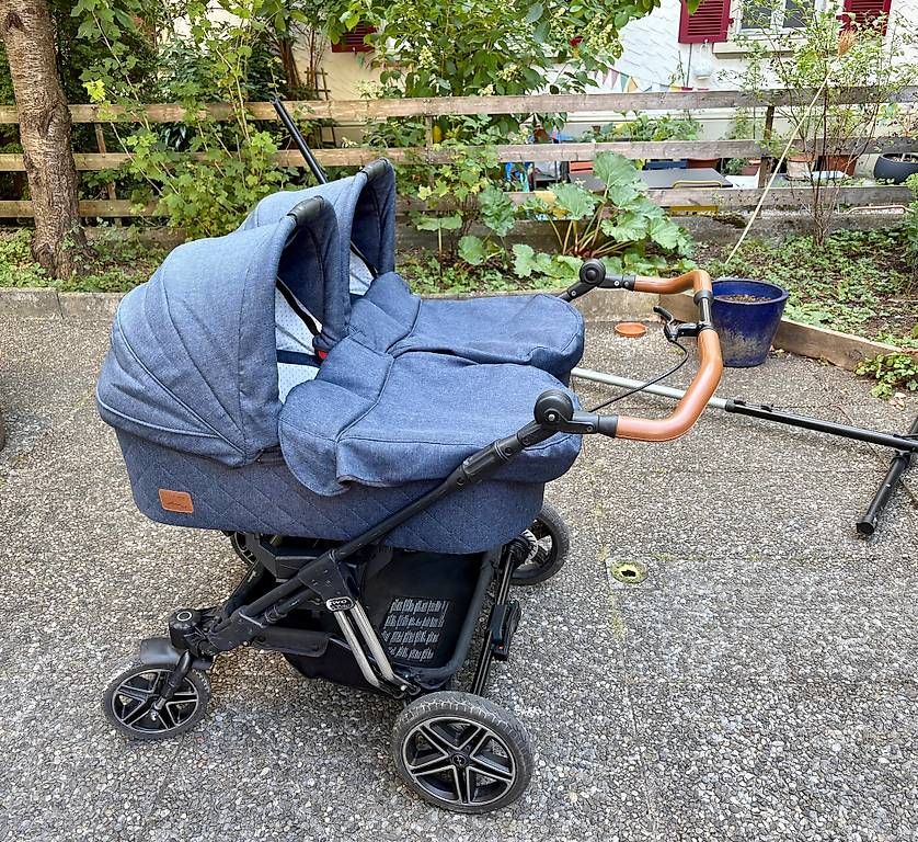 Hartan Carrozzine: Hartan Select Two Zwillingskinderwagen – Usato da Bern venduto da Kopit